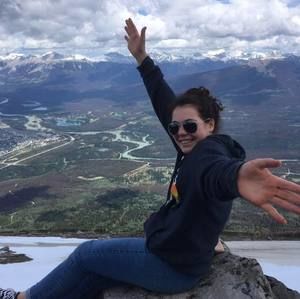 Meet your Posher, Nicole